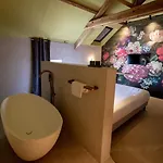 L'authentik Petit Hotel, Le Refuge De Mamie Yo *