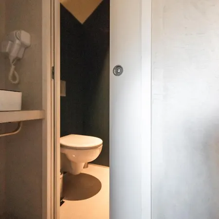L'authentik Petit Hotel, Le Refuge De Mamie Yo Auchay-sur-Vendee