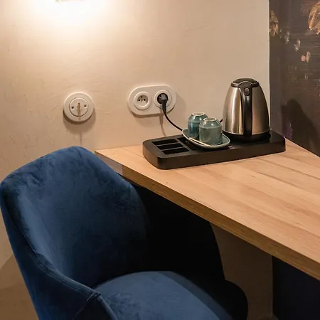 L'authentik Petit Hotel, Le Refuge De Mamie Yo فندق