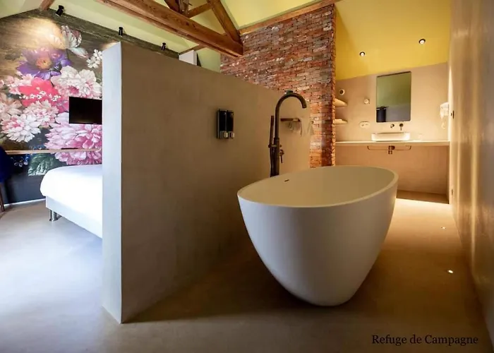 L'authentik Petit Hotel, Le Refuge De Mamie Yo מלון Auchay-sur-Vendee